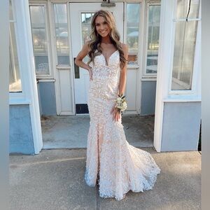 Size 0 Prom Dress Perfect Condition White/Cream Lace